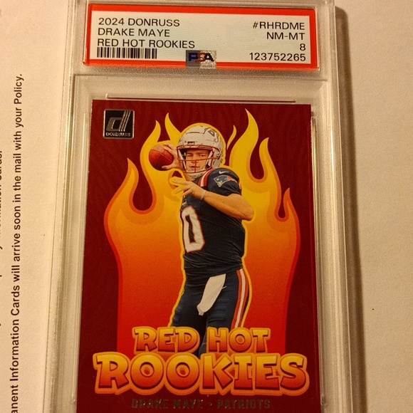 Drake Maye Rookie PSA 8 - Picture 4 of 4